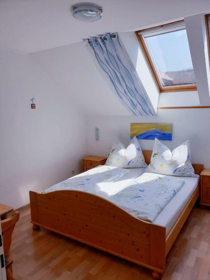 Weingut Familie Krell Hotel Mitterretzbach Buitenkant foto
