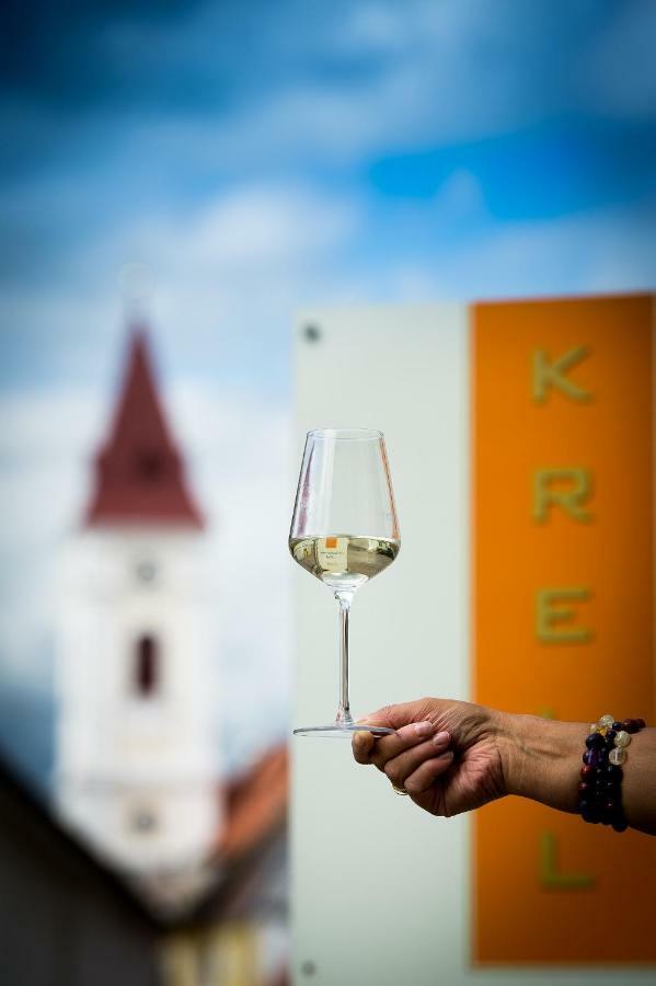 Weingut Familie Krell Hotel Mitterretzbach Buitenkant foto